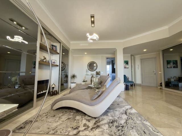 Ático de 3 habitaciones en Elviria, Marbella en venta - 1.550.000 € (Ref: 9677197)