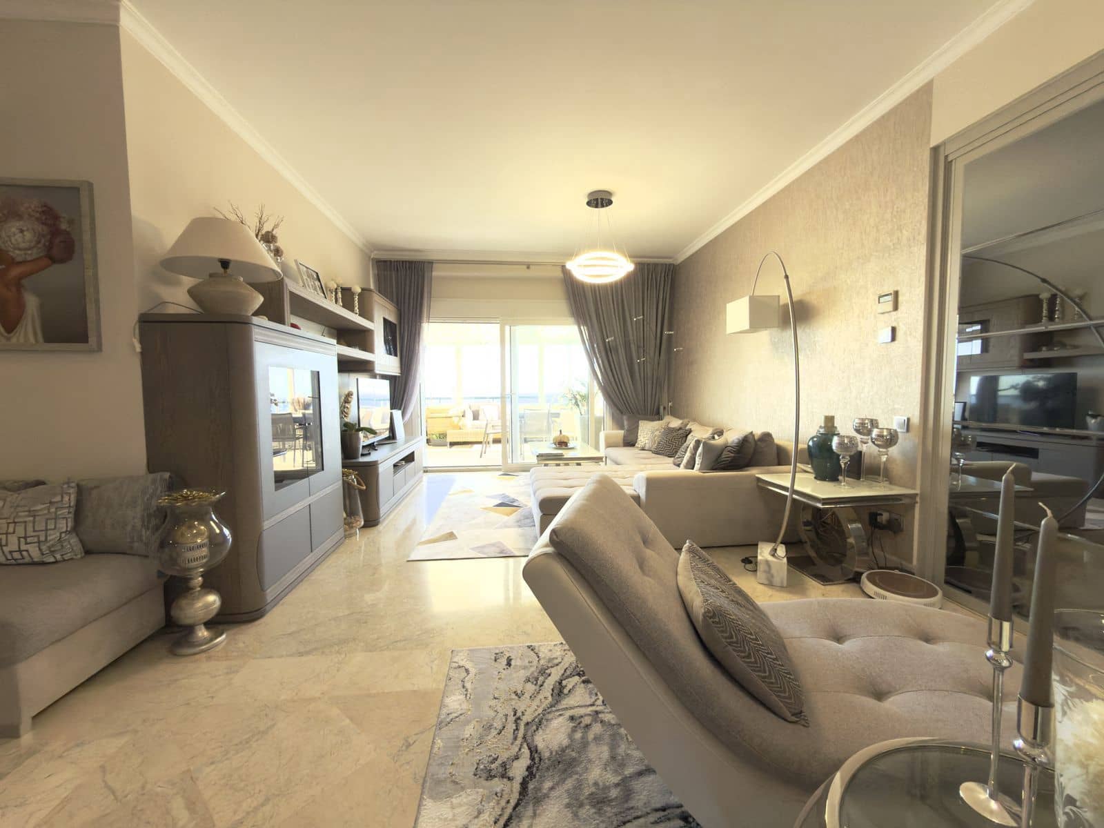 Ático de 3 habitaciones en Elviria en venta - 1.550.000 € (Ref: 9677197)