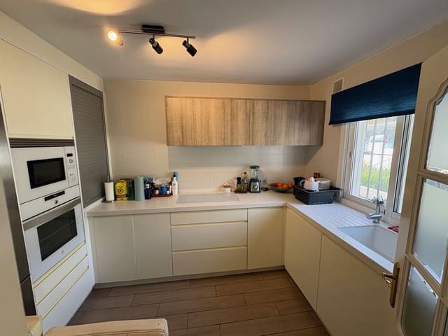 3 quarto Casa em Banda para venda em Estepona - 698 000 € (Ref: 9677198)