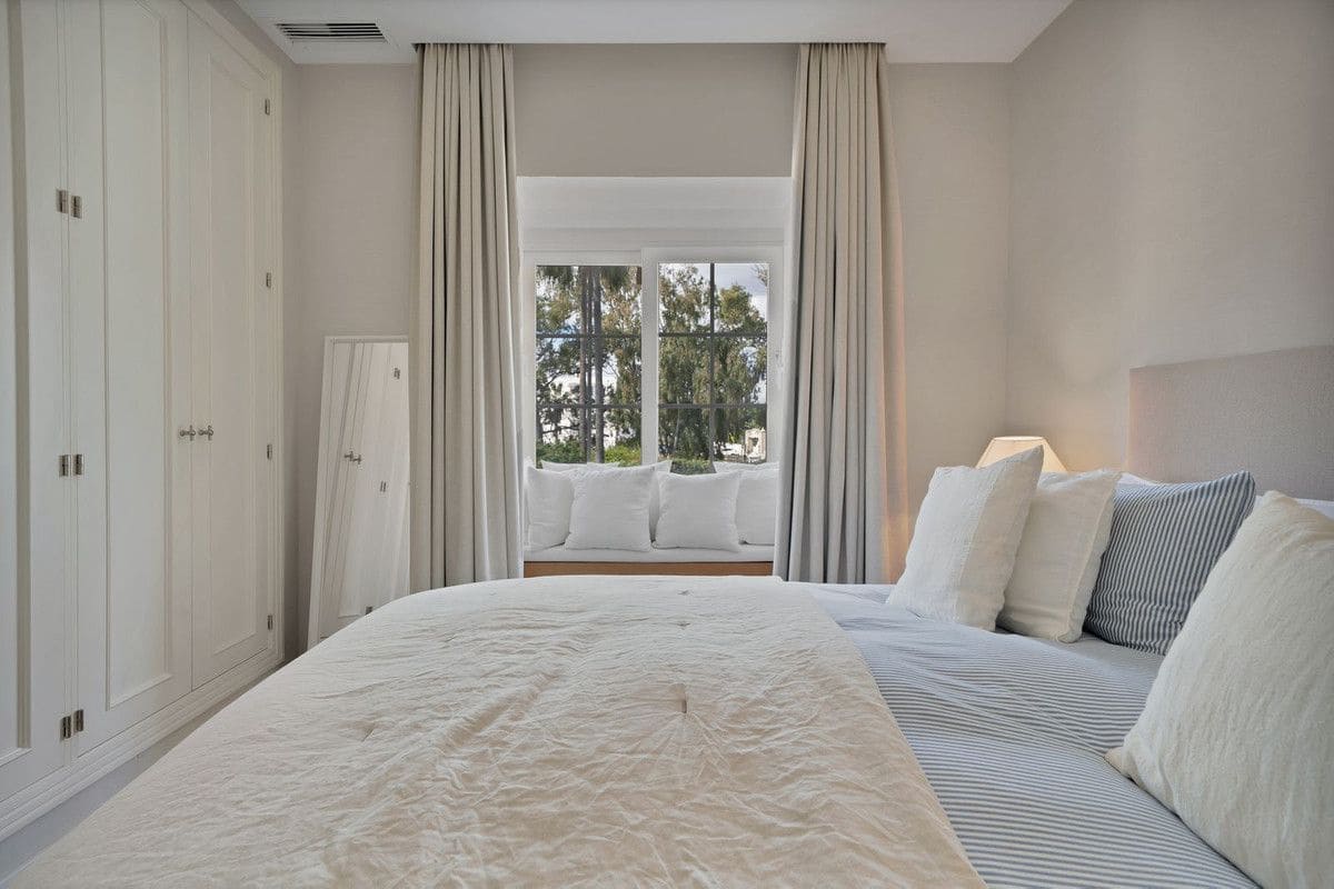 Chalet de 7 habitaciones en Puerto Banus en venta - 2.395.000 € (Ref: 9677204)