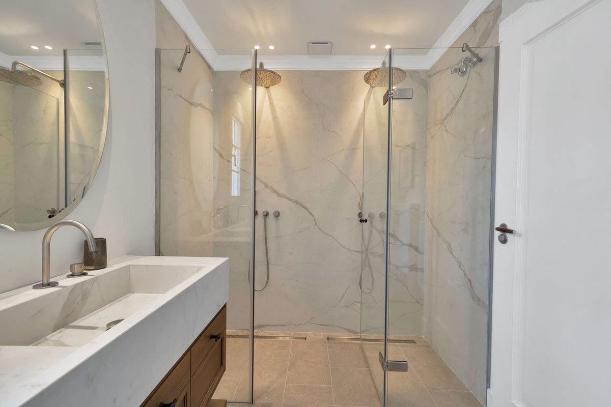 Chalet de 7 habitaciones en Puerto Banus en venta - 2.395.000 € (Ref: 9677204)