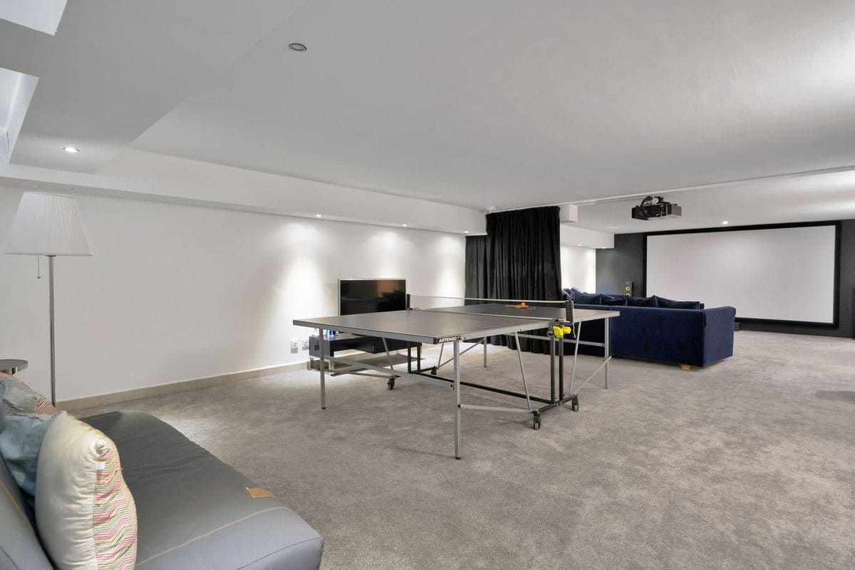 Chalet de 7 habitaciones en Puerto Banus en venta - 2.395.000 € (Ref: 9677204)