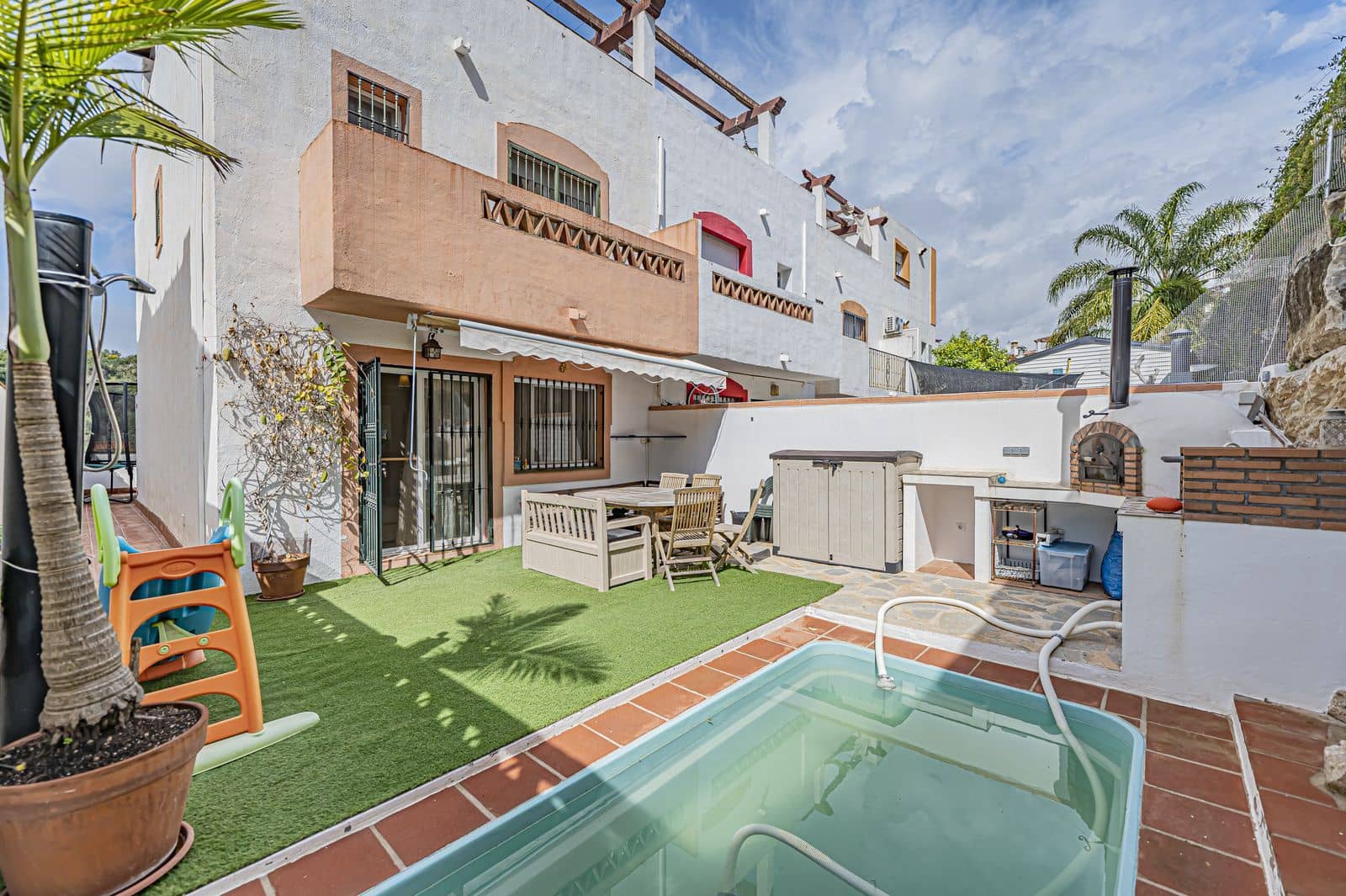 4 quarto Casa em Banda para venda em Marbella - 559 000 € (Ref: 9677205)