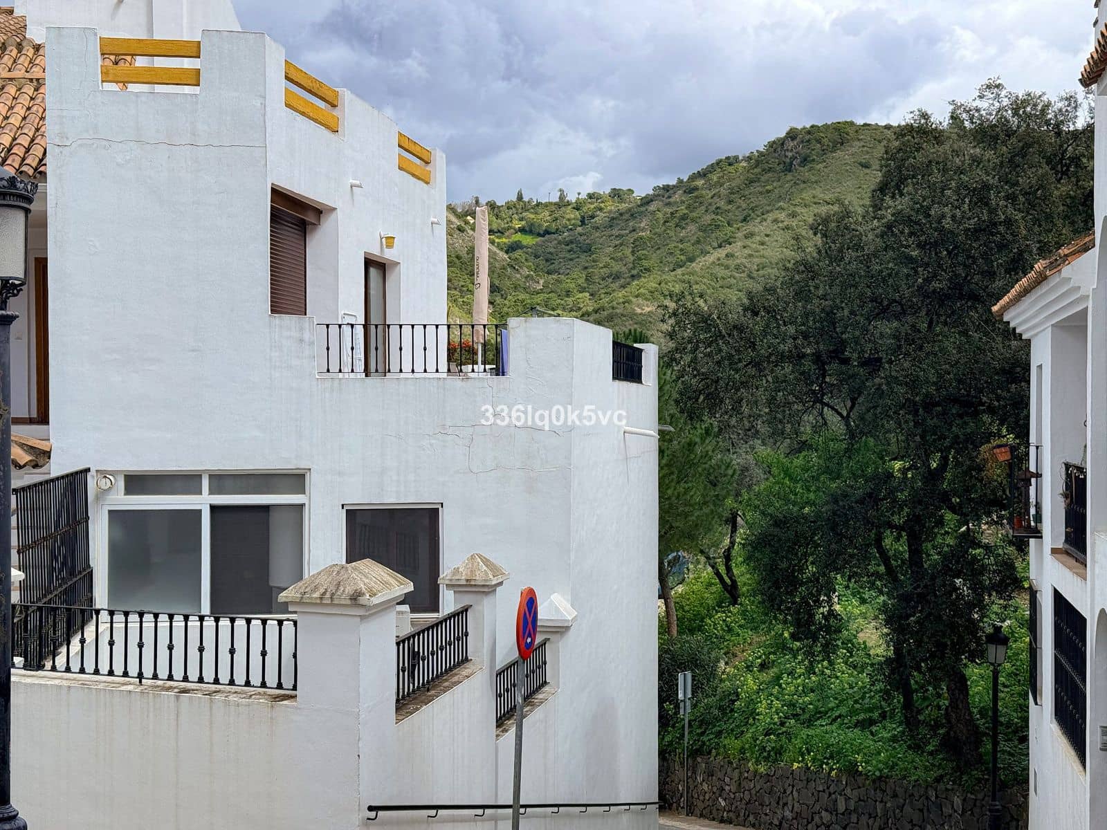 2 sovrum Lägenhet till salu i Benahavis - 320 000 € (Ref: 9677208)