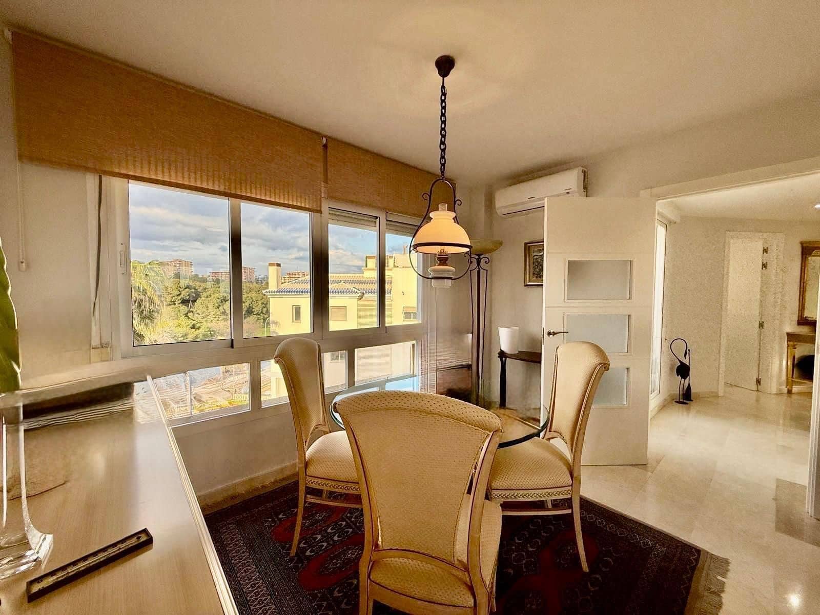 Ático de 2 habitaciones en Benalmadena Costa en venta - 449.000 € (Ref: 9677212)