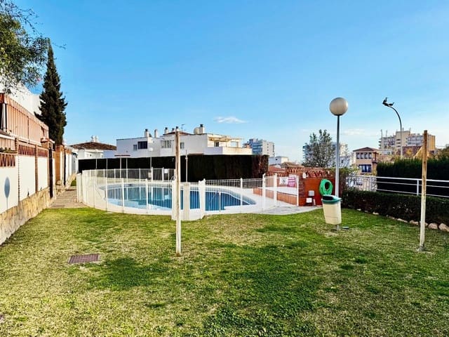 Ático de 2 habitaciones en Benalmadena Costa, Benalmádena en venta - 449.000 € (Ref: 9677212)