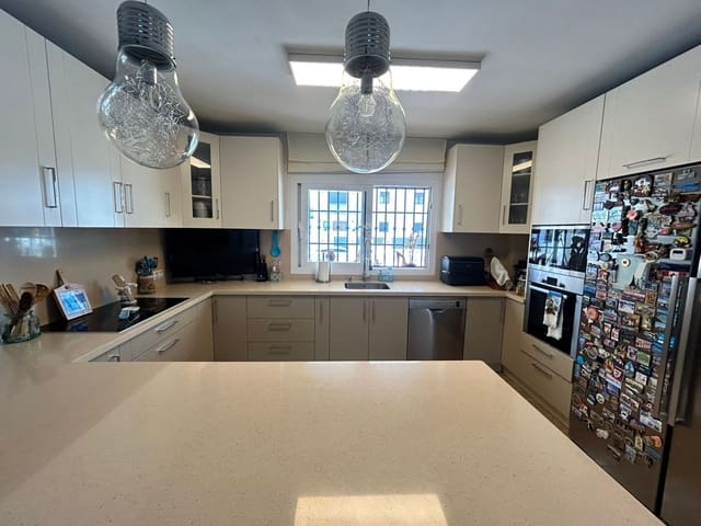 4 camera da letto Casa in vendita in Guadalmina Alta, Marbella - 885.000 € (Rif: 9677214)