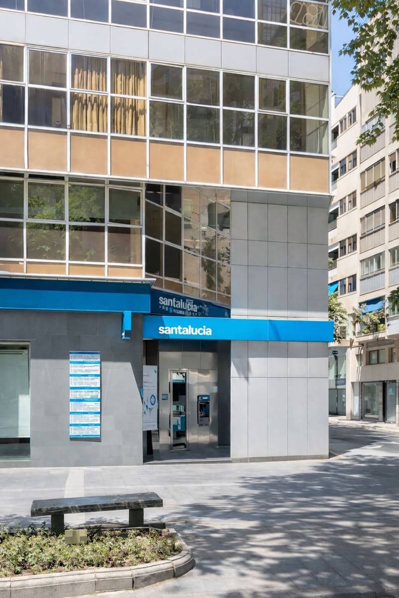 Komercyjne na sprzedaż w Marbella - 520 000 € (Ref: 9677215)