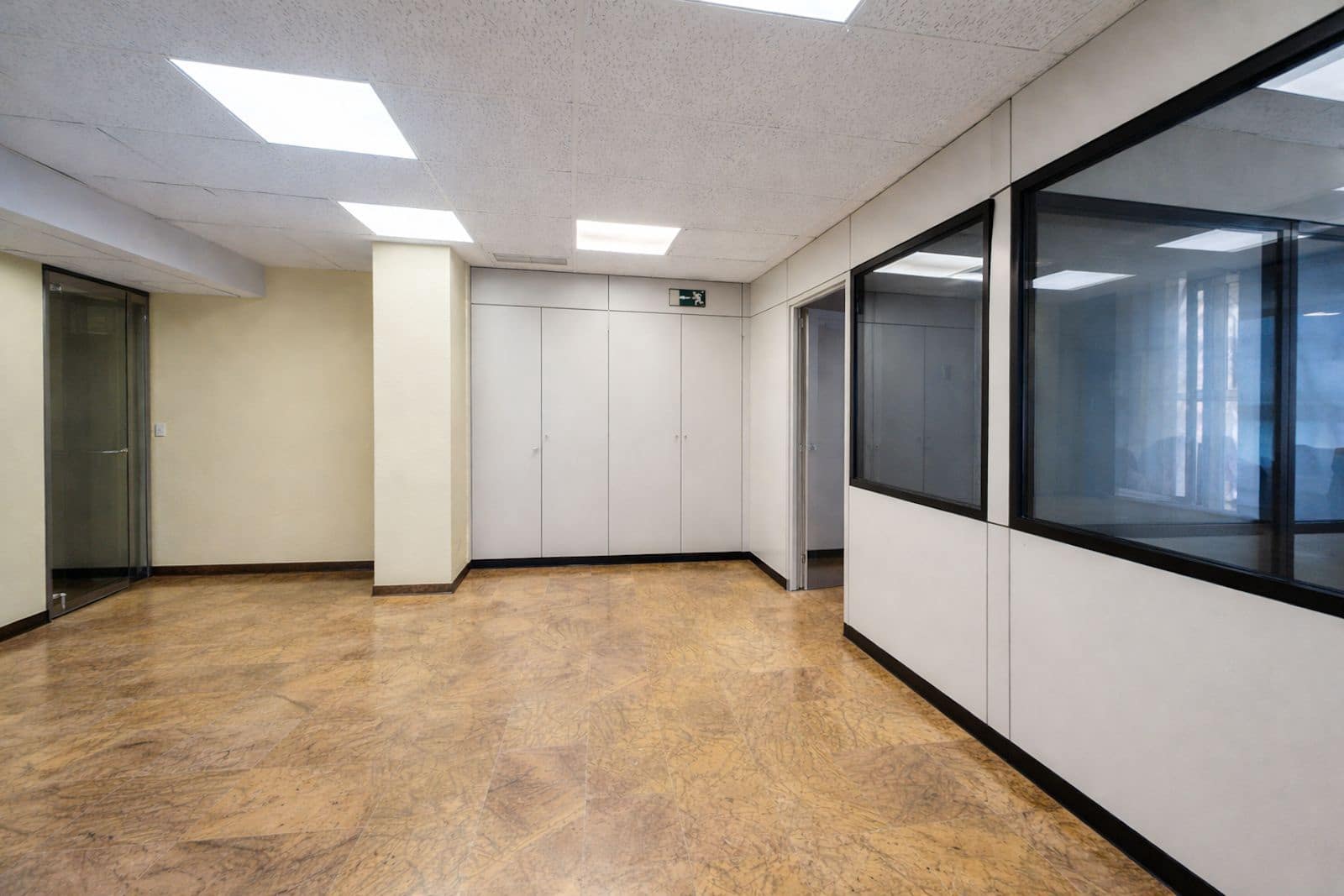 Komercyjne na sprzedaż w Marbella - 520 000 € (Ref: 9677215)