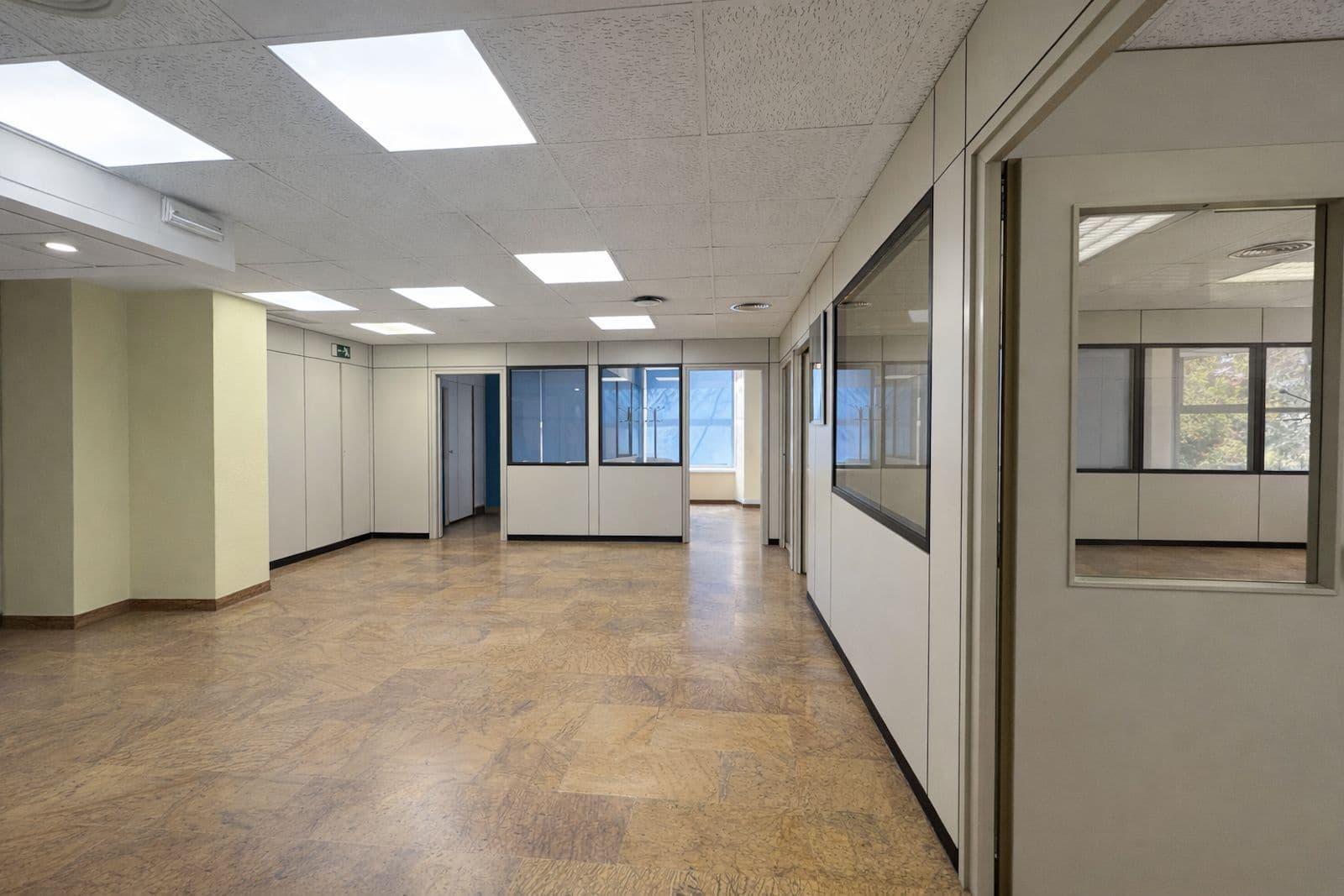 Komercyjne na sprzedaż w Marbella - 520 000 € (Ref: 9677215)