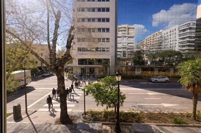 Komercyjne na sprzedaż w Marbella - 520 000 € (Ref: 9677215)