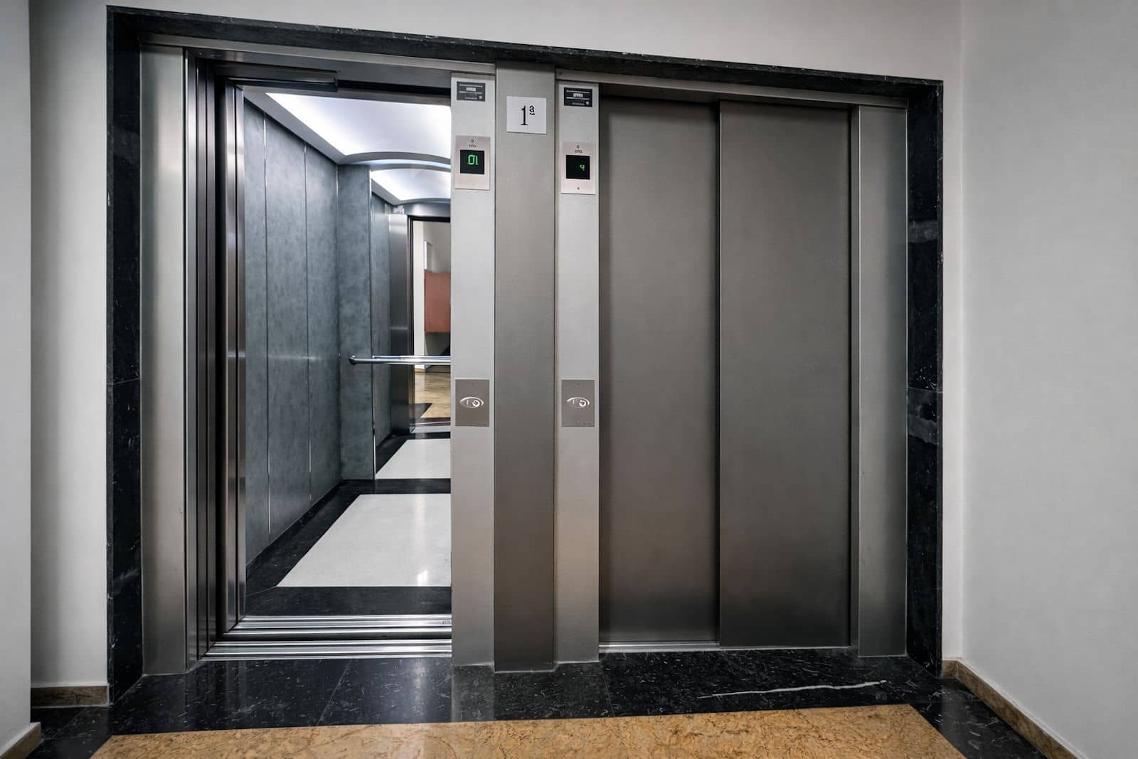 Komercyjne na sprzedaż w Marbella - 520 000 € (Ref: 9677215)