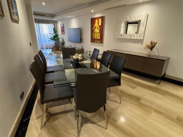 3 chambre Appartement à vendre à Estepona - 760 000 € (Ref: 9677218)