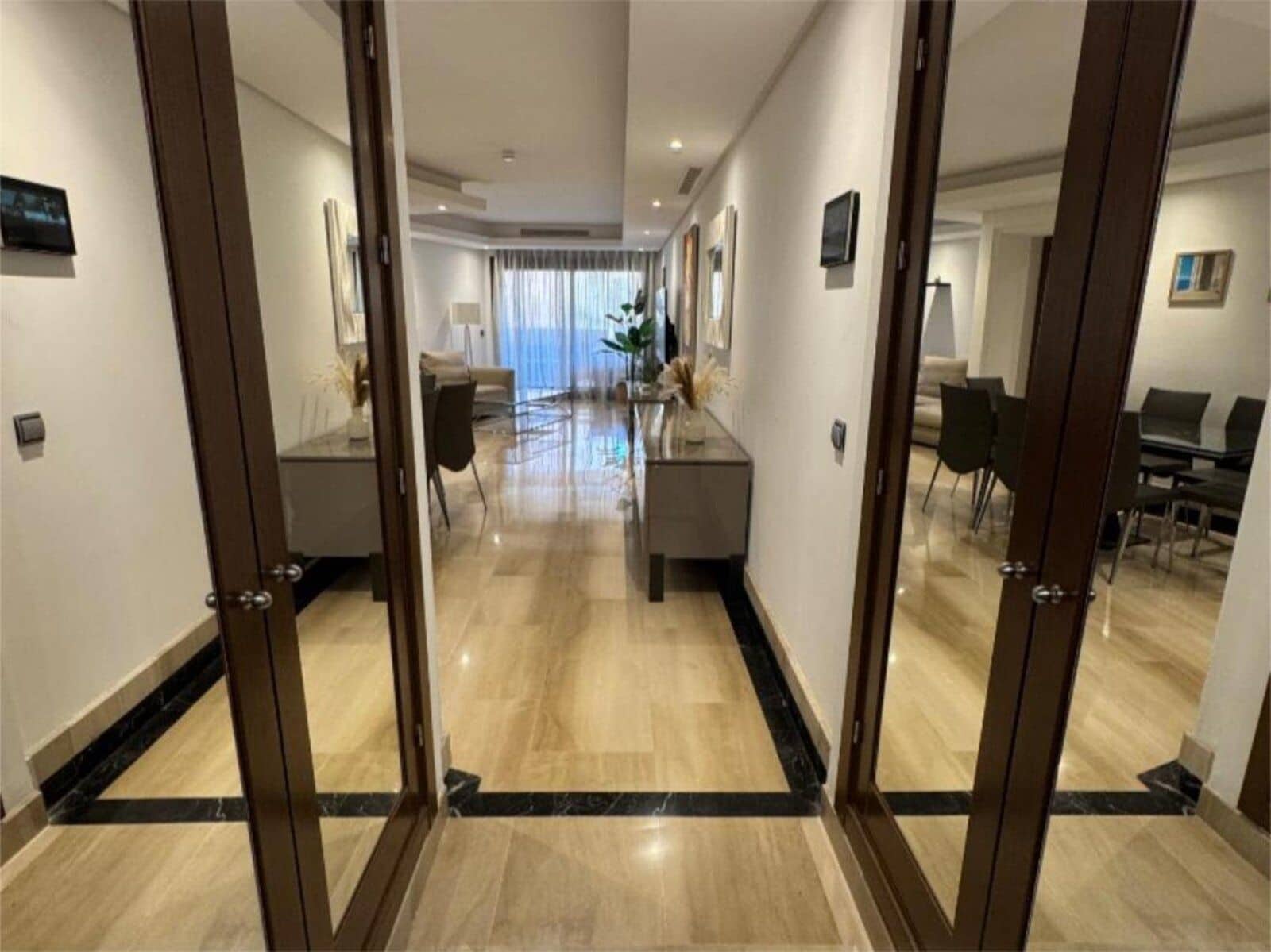 3 chambre Appartement à vendre à Estepona - 760 000 € (Ref: 9677218)