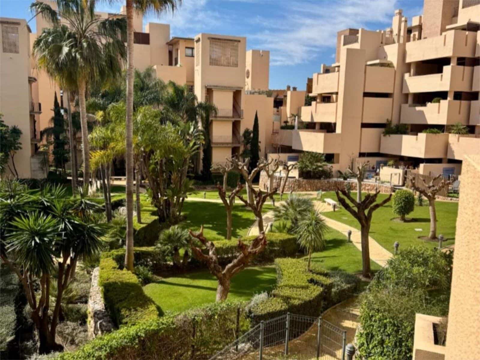 3 chambre Appartement à vendre à Estepona - 760 000 € (Ref: 9677218)