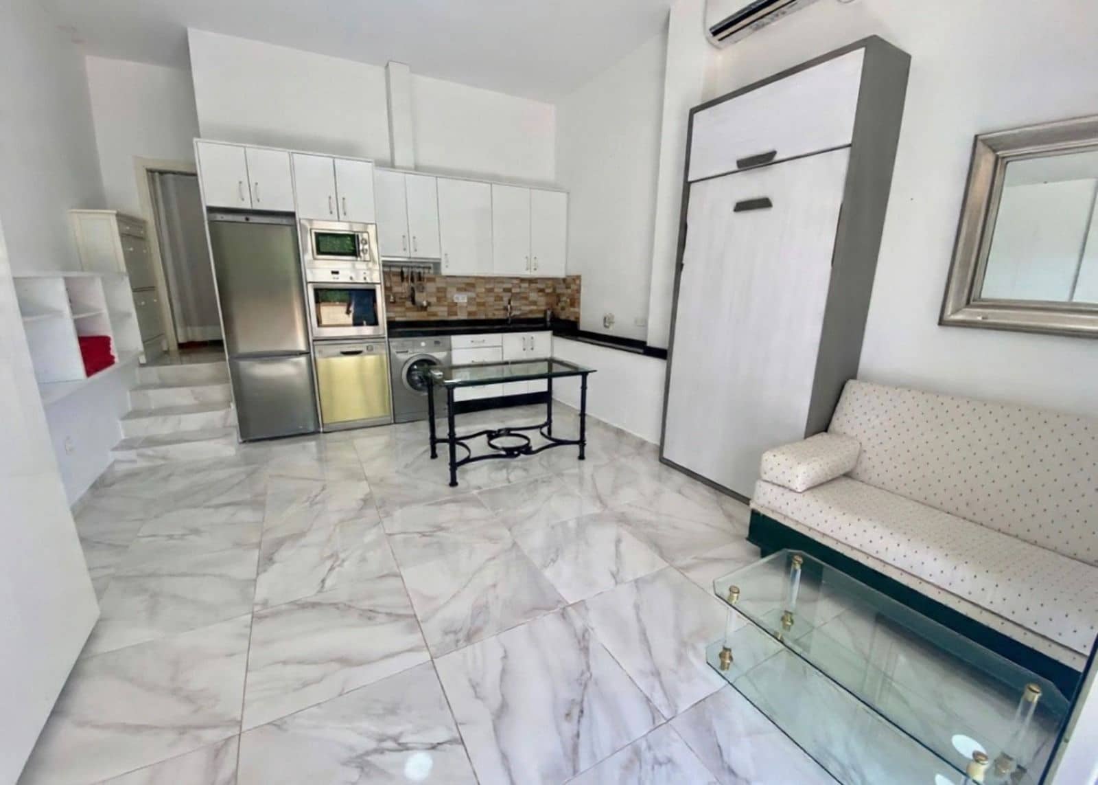 5 chambre Maison de Ville à vendre à Estepona - 895 000 € (Ref: 9677222)