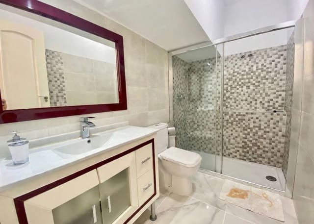 5 chambre Maison de Ville à vendre à Estepona - 895 000 € (Ref: 9677222)