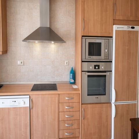 2 bedroom Apartment for sale in La Duquesa / Puerto de la Duquesa, Manilva - € 265,000 (Ref: 9677223)