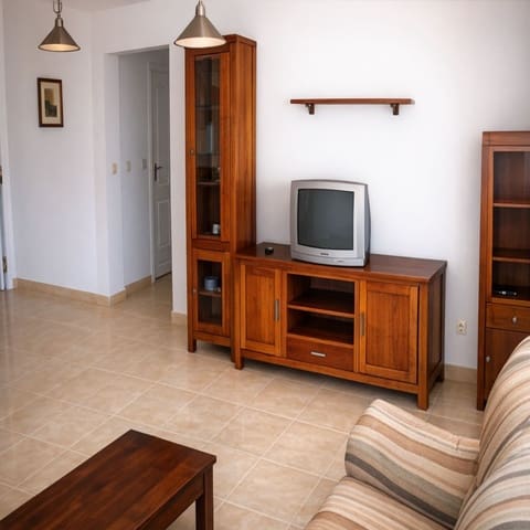 2 bedroom Apartment for sale in La Duquesa / Puerto de la Duquesa, Manilva - € 265,000 (Ref: 9677223)