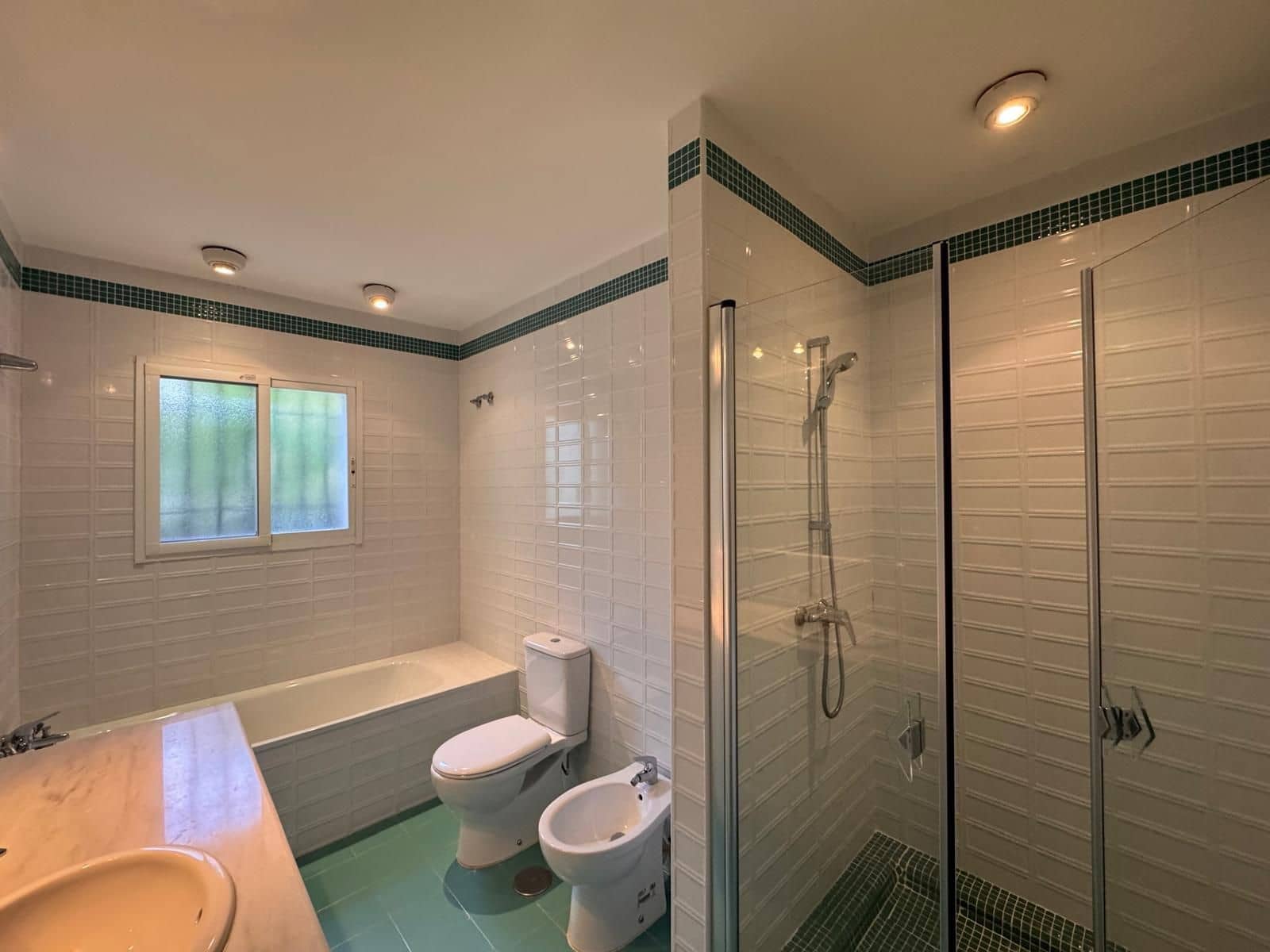 3 sovrum Semi-fristående Villa till salu i Manilva - 570 000 € (Ref: 9677225)