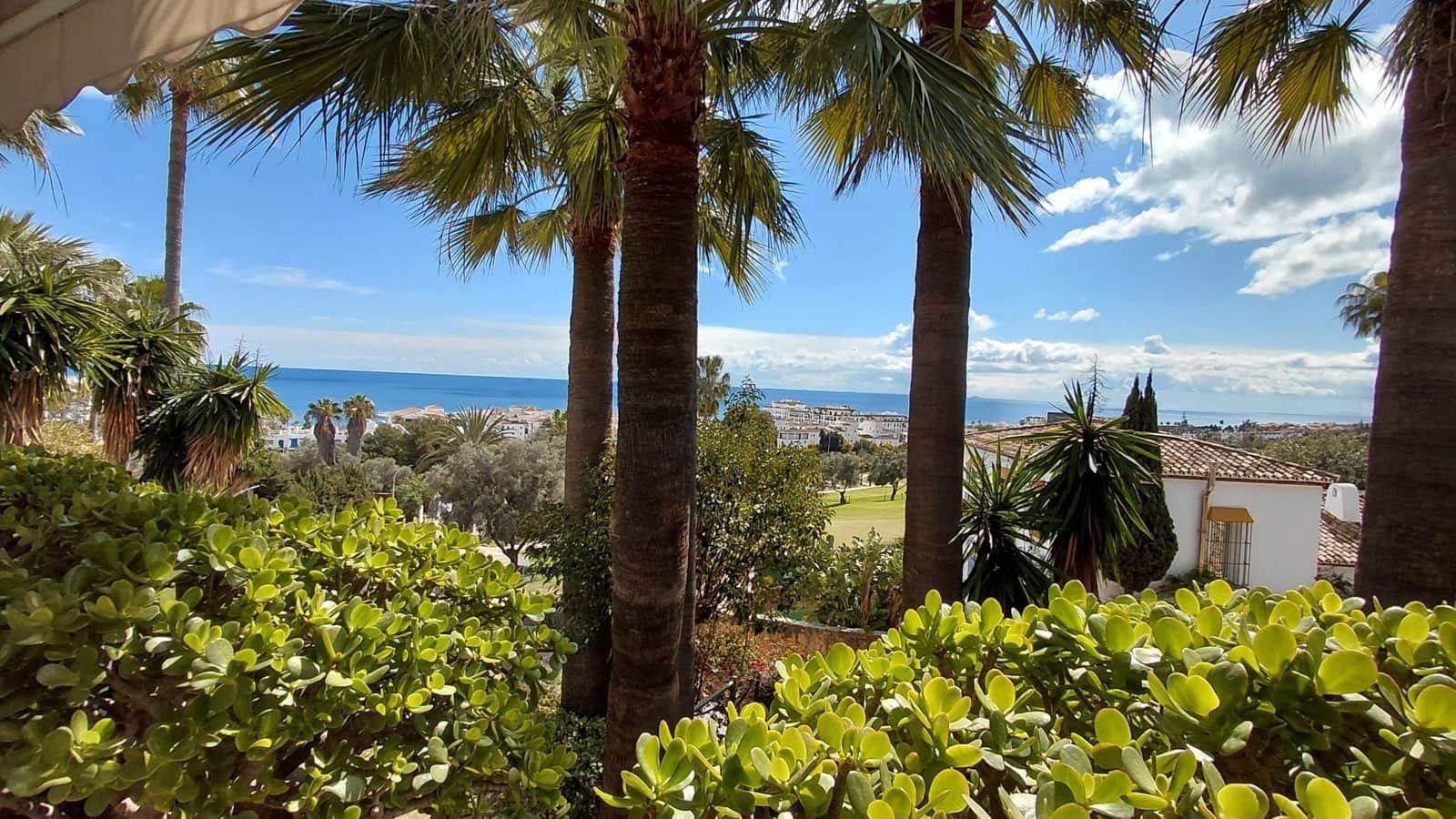 3 sovrum Semi-fristående Villa till salu i Manilva - 570 000 € (Ref: 9677225)