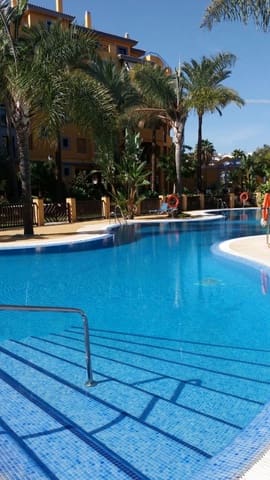 2 soveværelse Lejlighed til salg i San Pedro de Alcantara, Marbella - € 410.000 (Ref: 9677226)