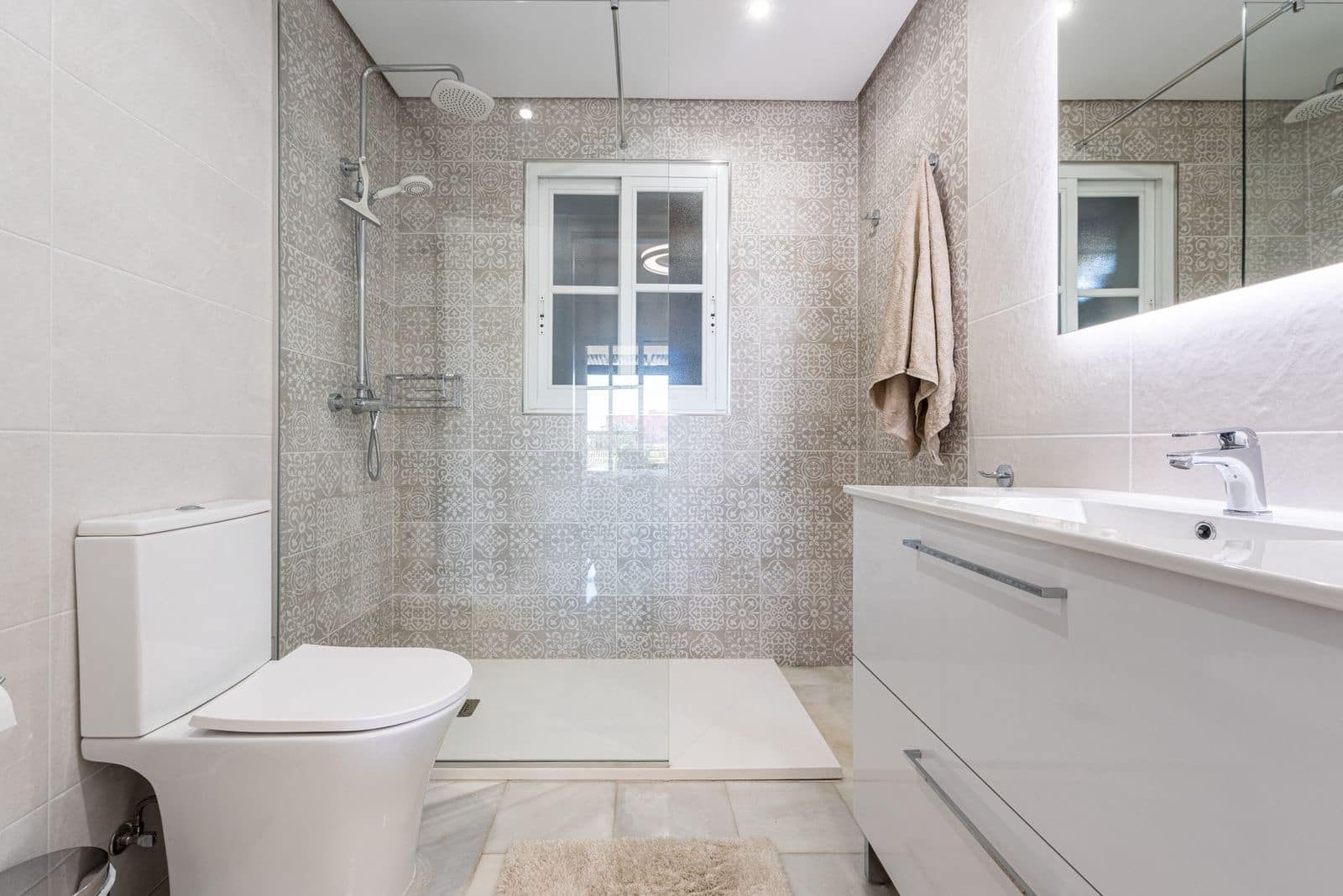 4 sovrum Hus till salu i New Golden Mile - 550 000 € (Ref: 9677227)