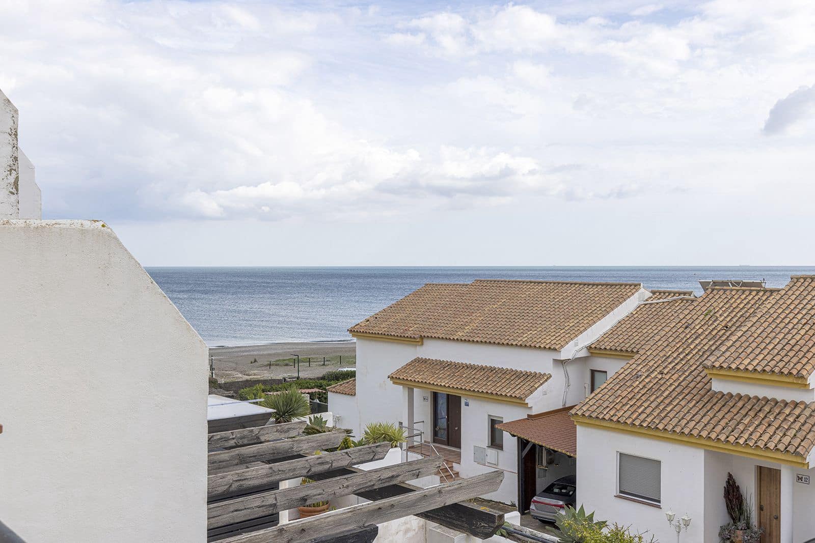 4 quarto Casa em Banda para venda em La Duquesa / Puerto de la Duquesa - 450 000 € (Ref: 9677229)