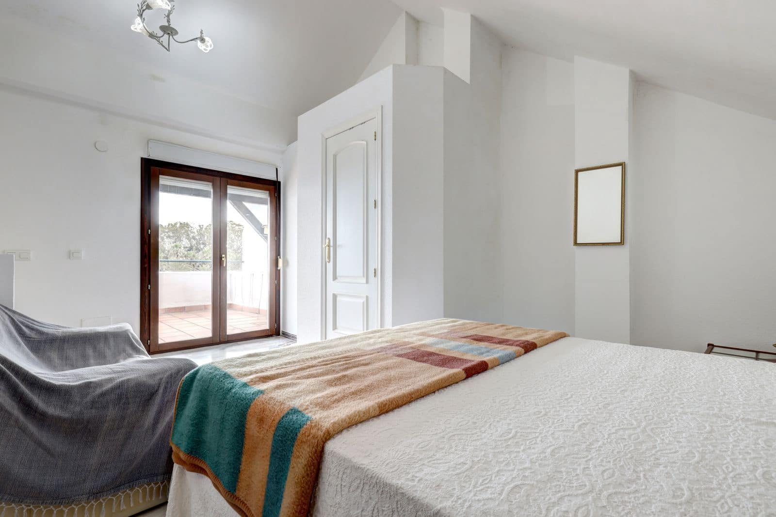 4 quarto Casa em Banda para venda em La Duquesa / Puerto de la Duquesa - 450 000 € (Ref: 9677229)