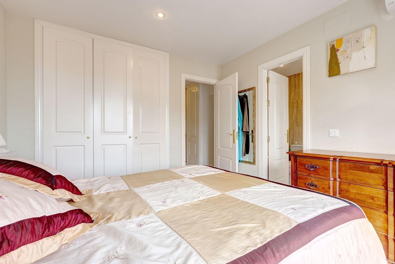 4 quarto Casa em Banda para venda em La Duquesa / Puerto de la Duquesa - 450 000 € (Ref: 9677229)