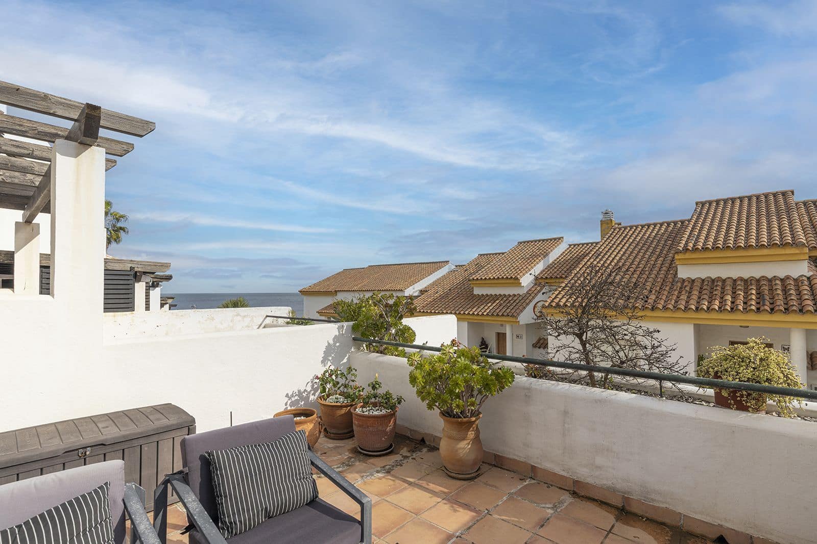 4 quarto Casa em Banda para venda em La Duquesa / Puerto de la Duquesa - 450 000 € (Ref: 9677229)