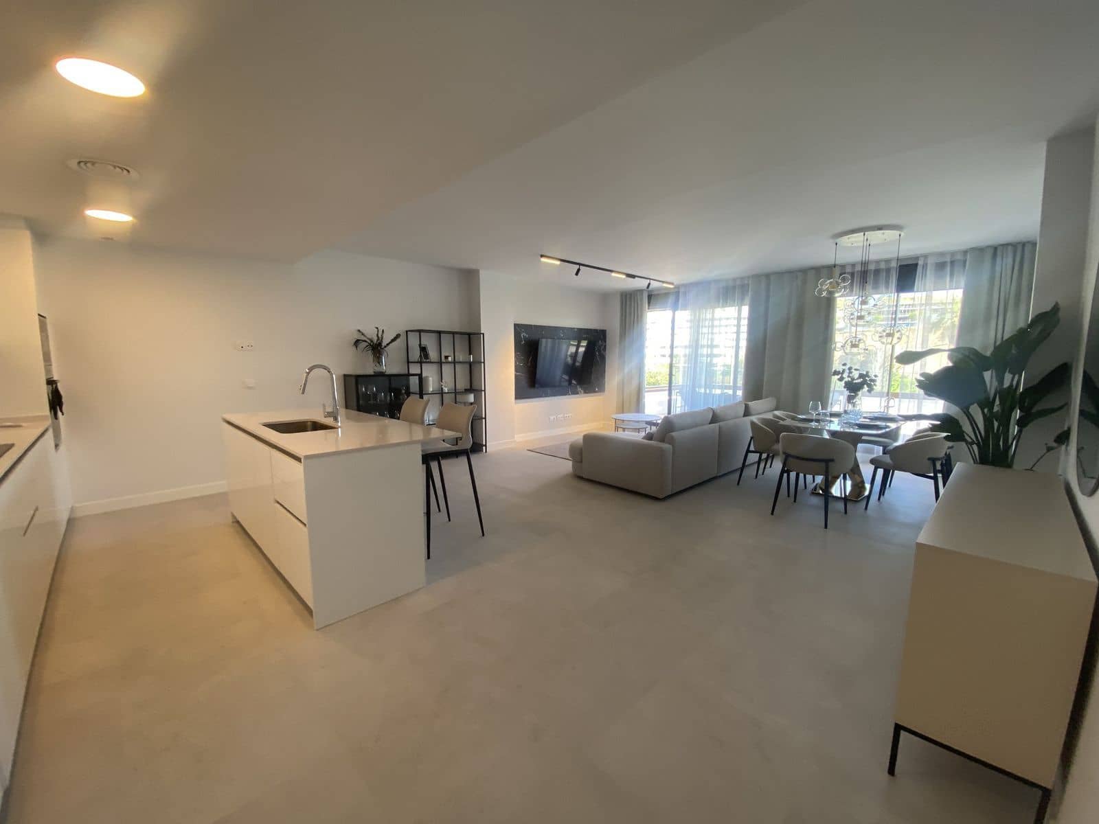 3 sypialnia Apartament na sprzedaż w Estepona - 690 000 € (Ref: 9677236)