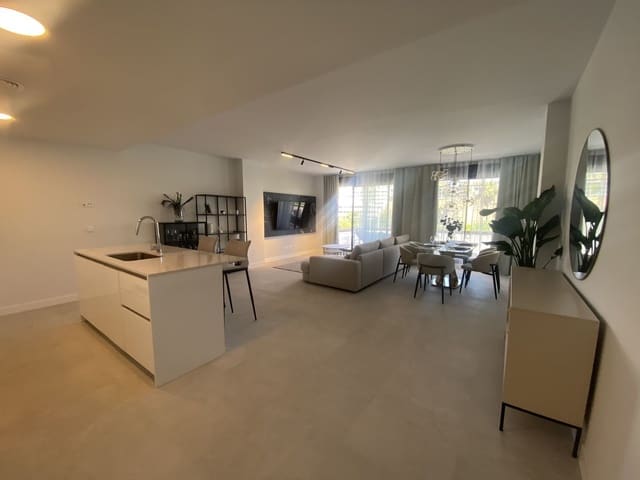 3 sypialnia Apartament na sprzedaż w Estepona - 690 000 € (Ref: 9677236)