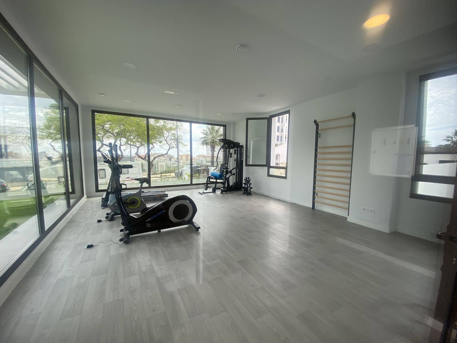 3 sypialnia Apartament na sprzedaż w Estepona - 690 000 € (Ref: 9677236)