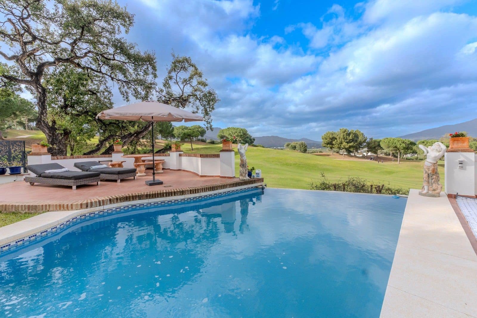 4 slaapkamer Villa te koop in La Cala Golf - € 1.999.500 (Ref: 9677237)