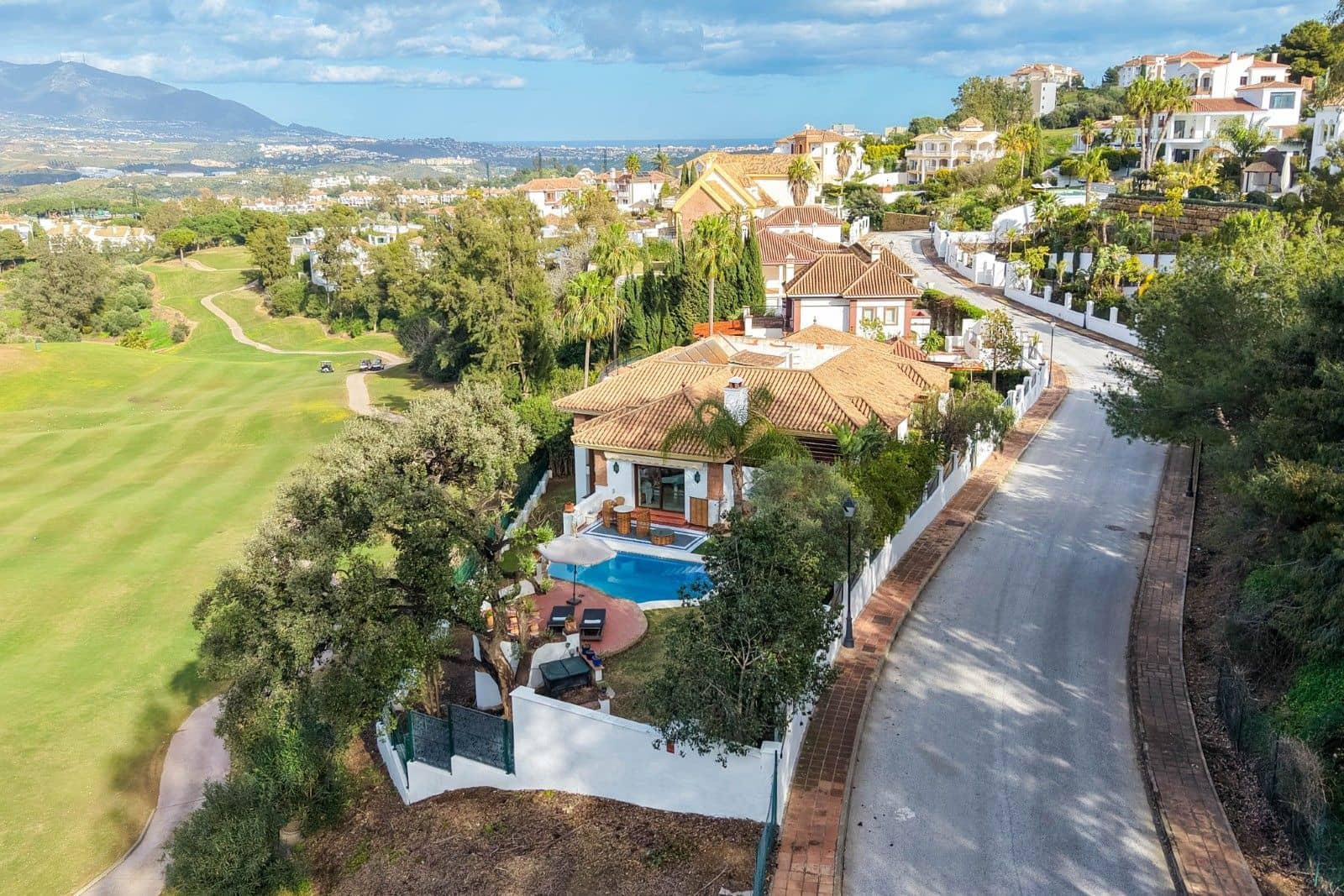 4 slaapkamer Villa te koop in La Cala Golf - € 1.999.500 (Ref: 9677237)