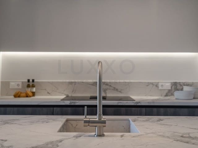 Apartamento de 2 habitaciones en Benahavís en venta - 675.000 € (Ref: 9677238)