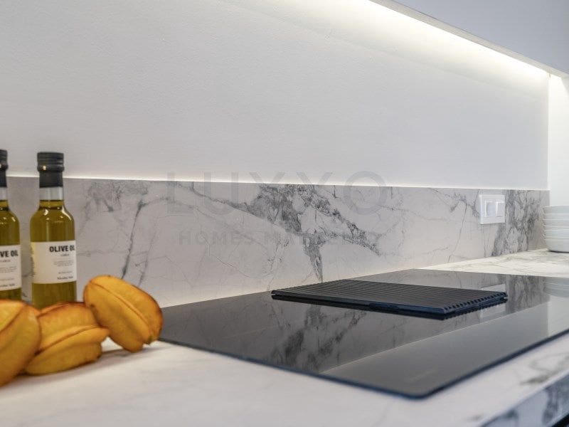 Apartamento de 2 habitaciones en Benahavís en venta - 675.000 € (Ref: 9677238)