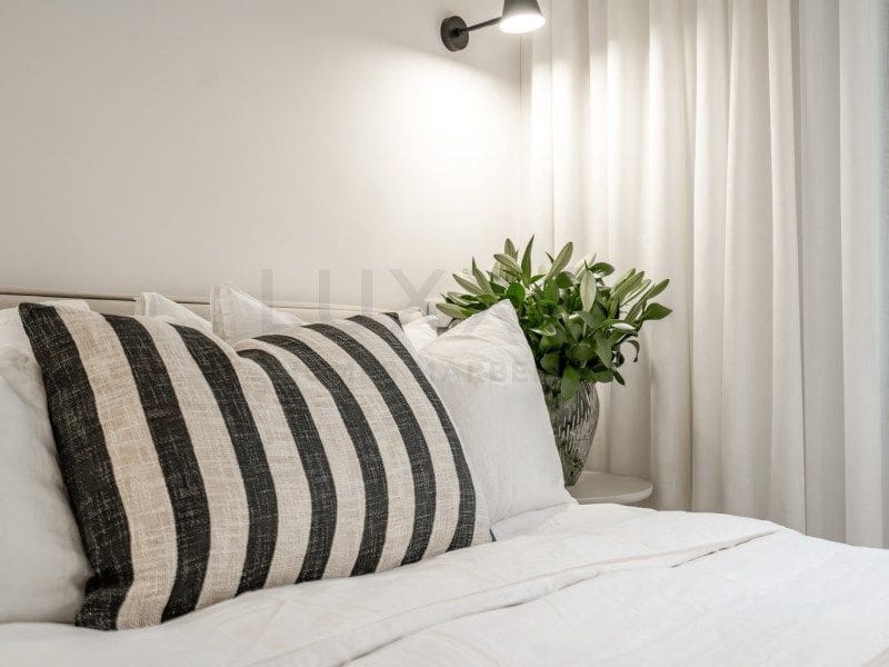 Apartamento de 2 habitaciones en Benahavís en venta - 675.000 € (Ref: 9677238)