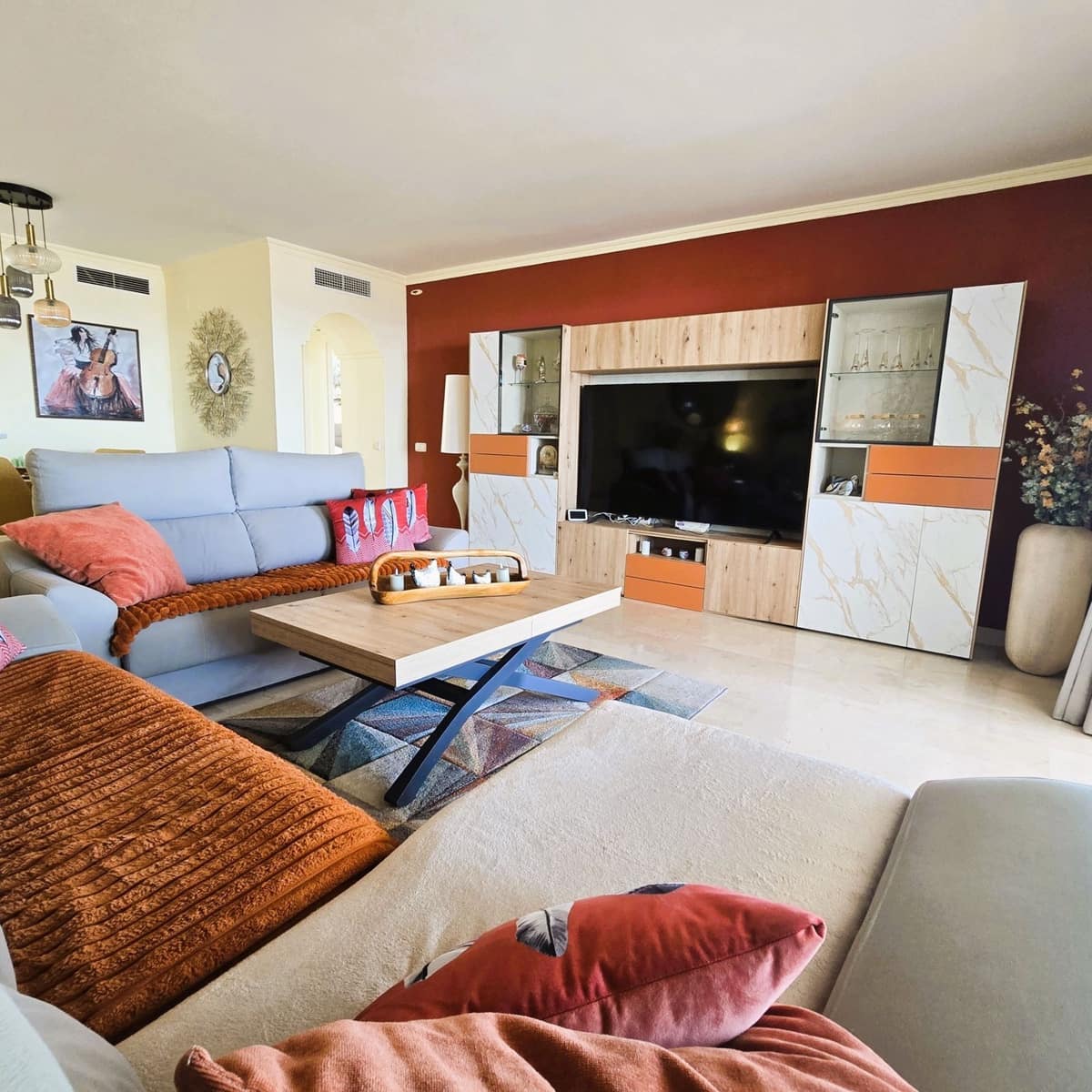 2 bedroom Apartment for sale in Calahonda - € 450,000 (Ref: 9677239)