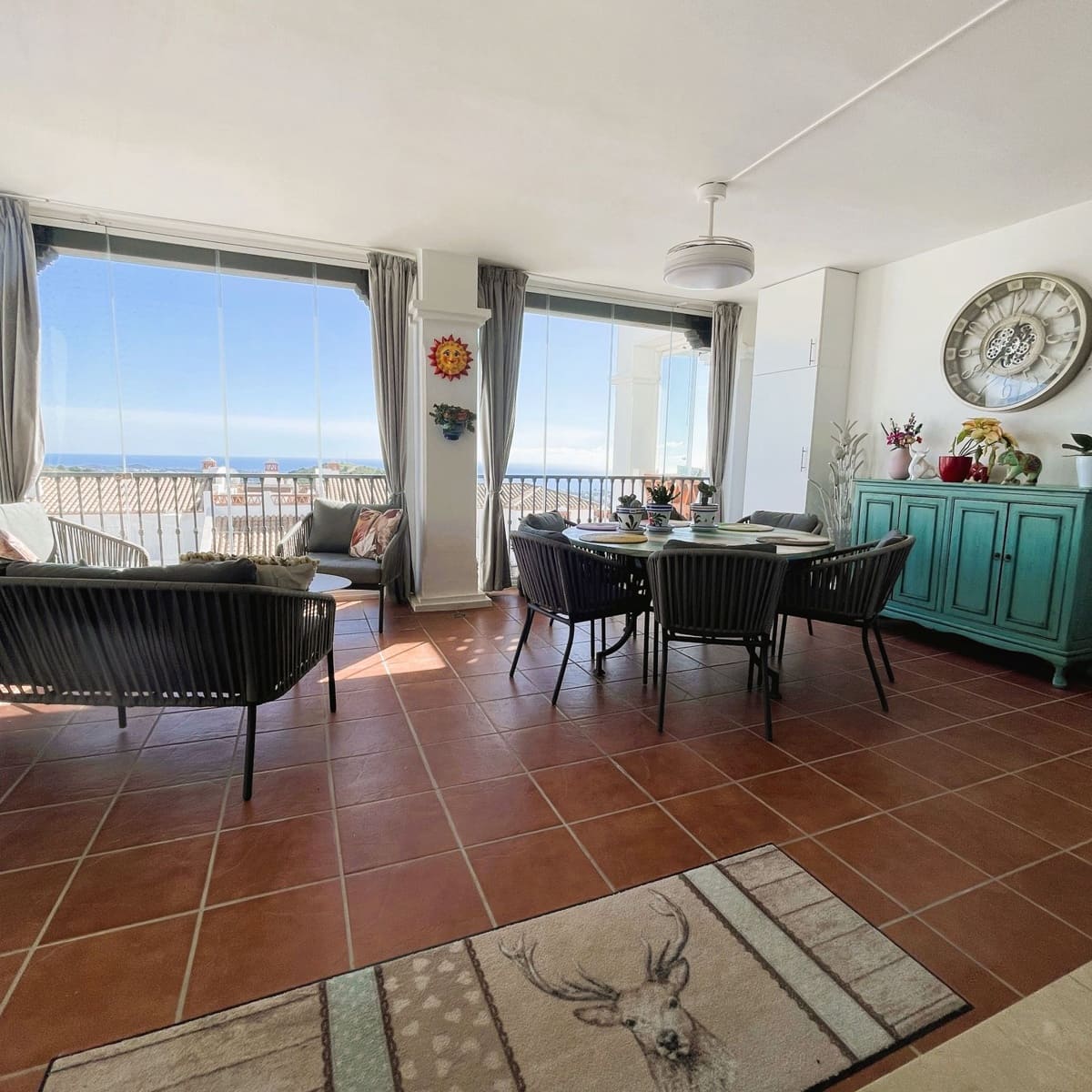 2 bedroom Apartment for sale in Calahonda - € 450,000 (Ref: 9677239)