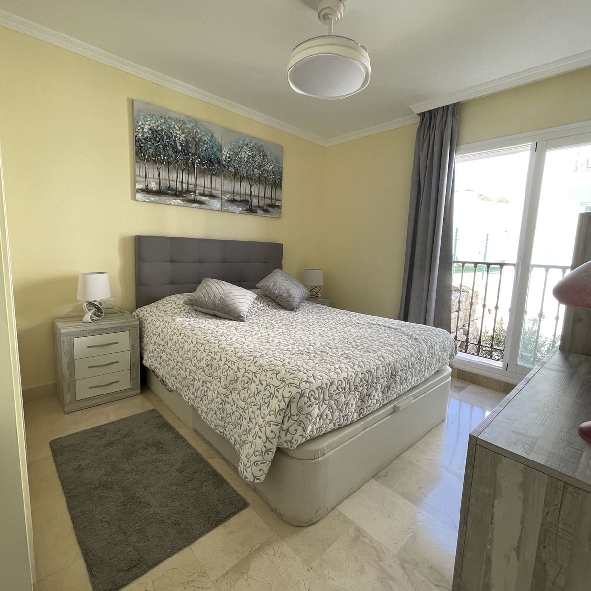 2 bedroom Apartment for sale in Calahonda - € 450,000 (Ref: 9677239)