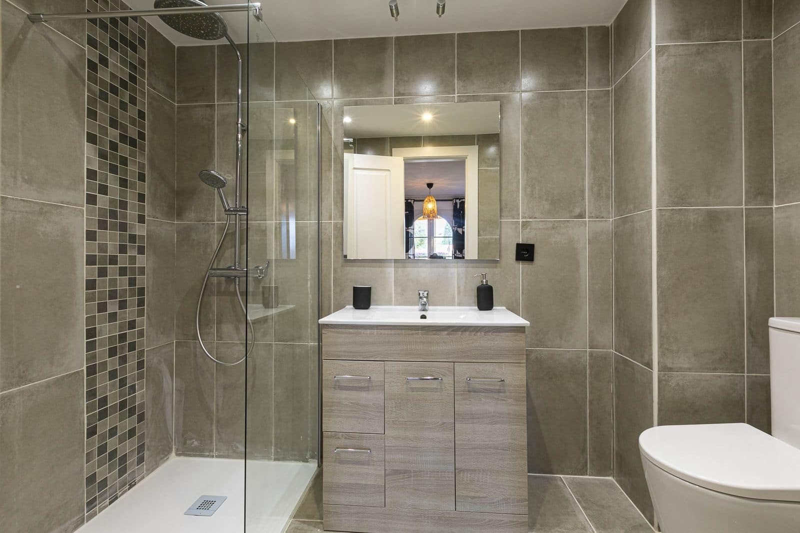 2 slaapkamer Appartement te koop in Nueva Andalucia - € 535.000 (Ref: 9677243)