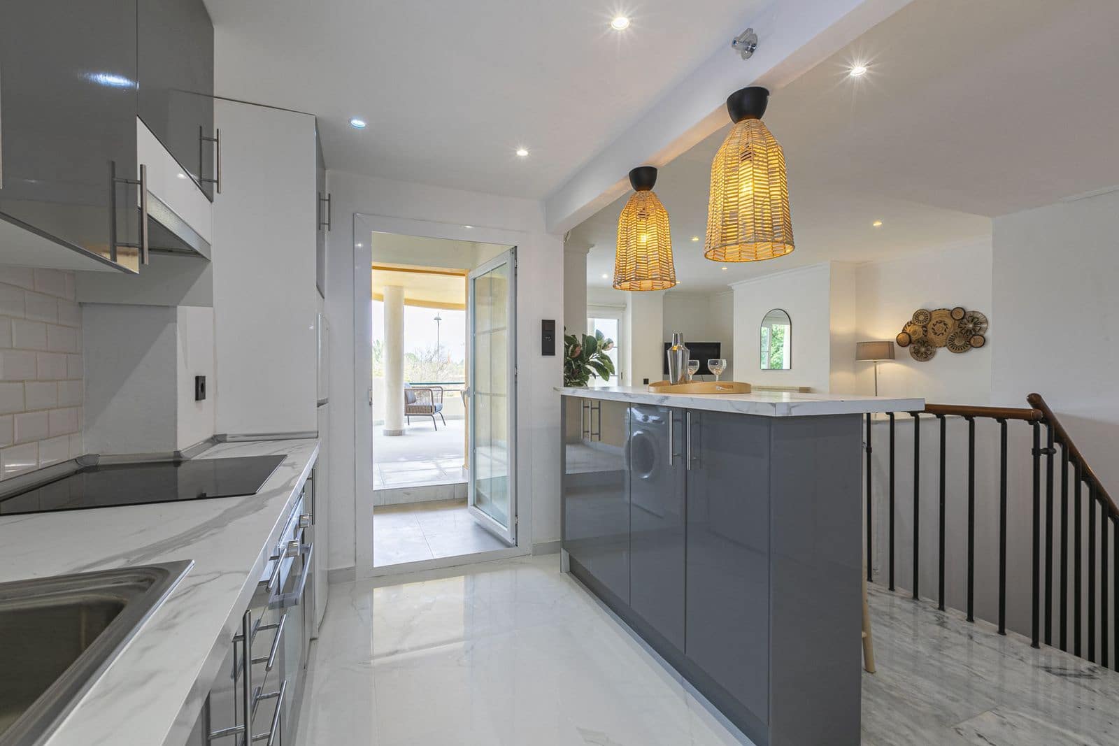 2 slaapkamer Appartement te koop in Nueva Andalucia - € 535.000 (Ref: 9677243)