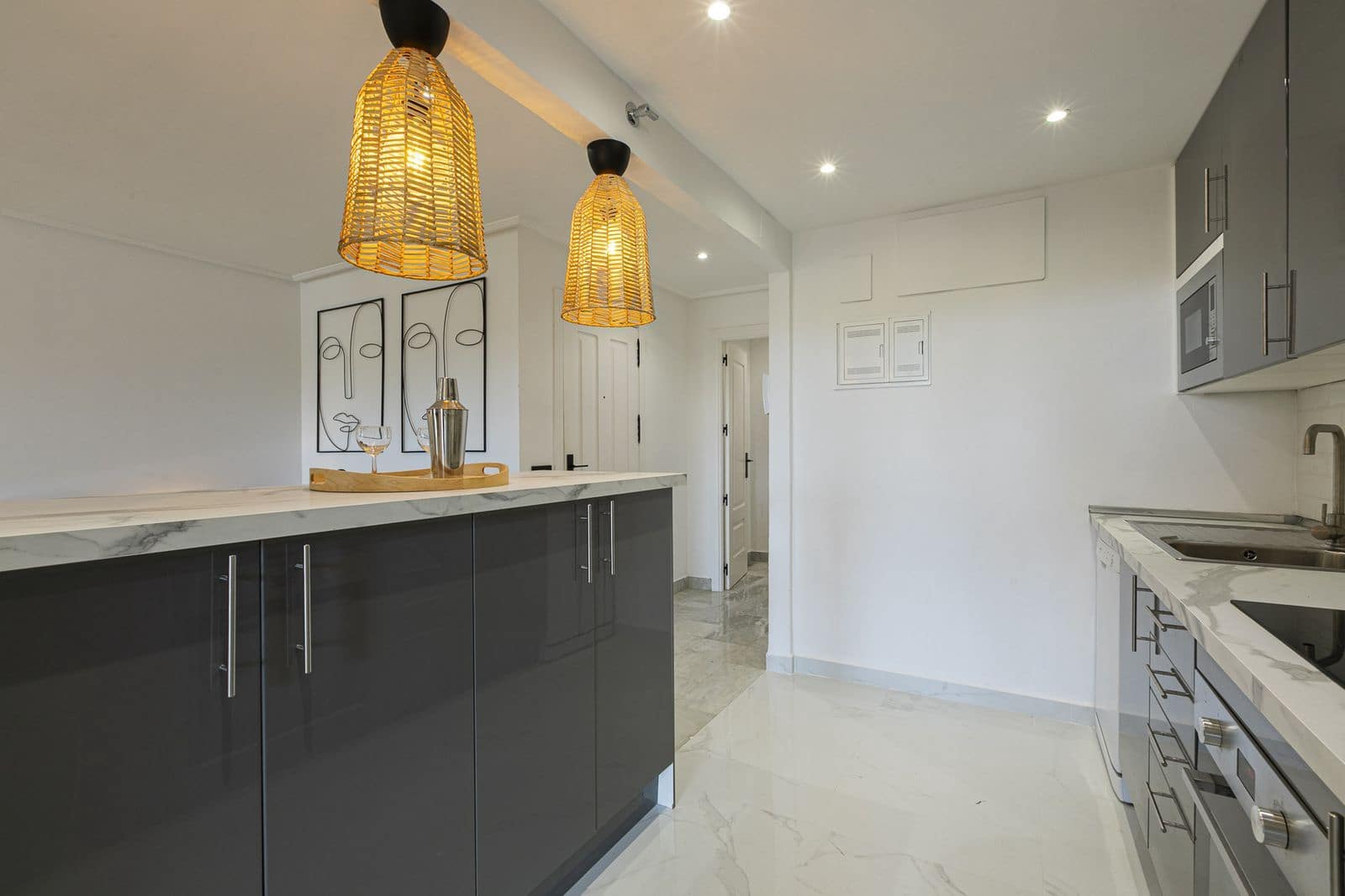 2 slaapkamer Appartement te koop in Nueva Andalucia - € 535.000 (Ref: 9677243)