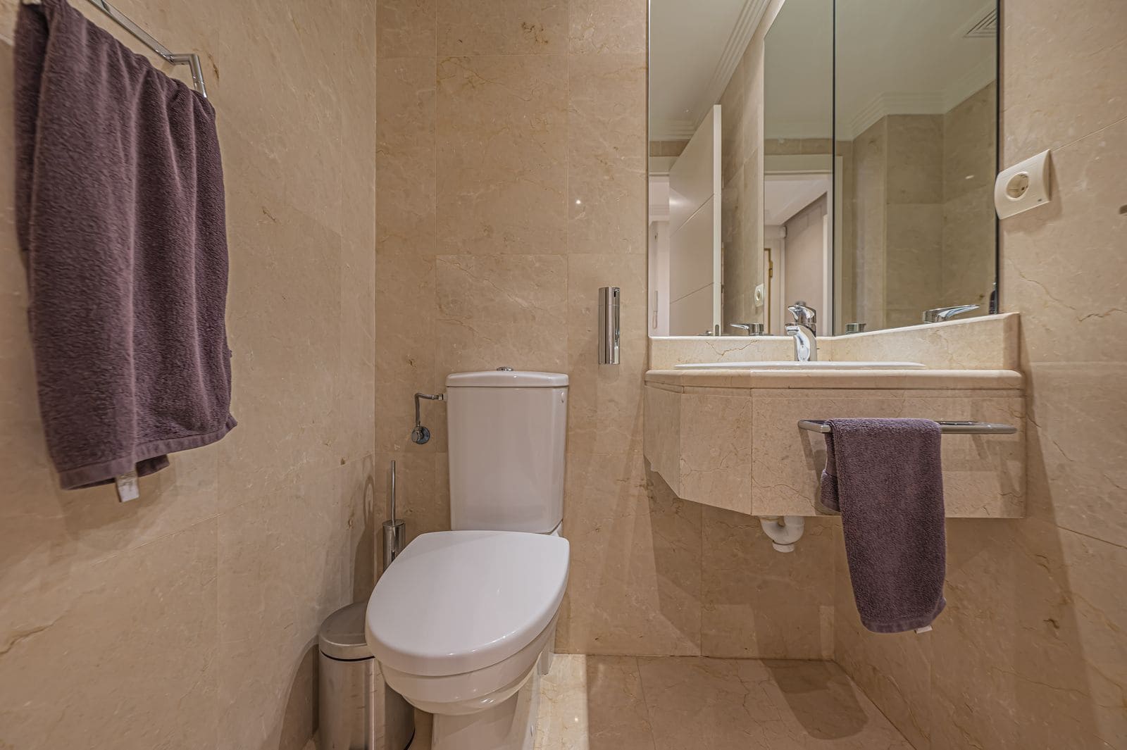 3 bedroom Apartment for sale in Nueva Andalucia - € 765,000 (Ref: 9677247)