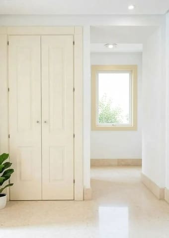 2 Zimmer Apartment zu verkaufen in Sotogrande, San Roque - 492.000 € (Ref: 9677248)