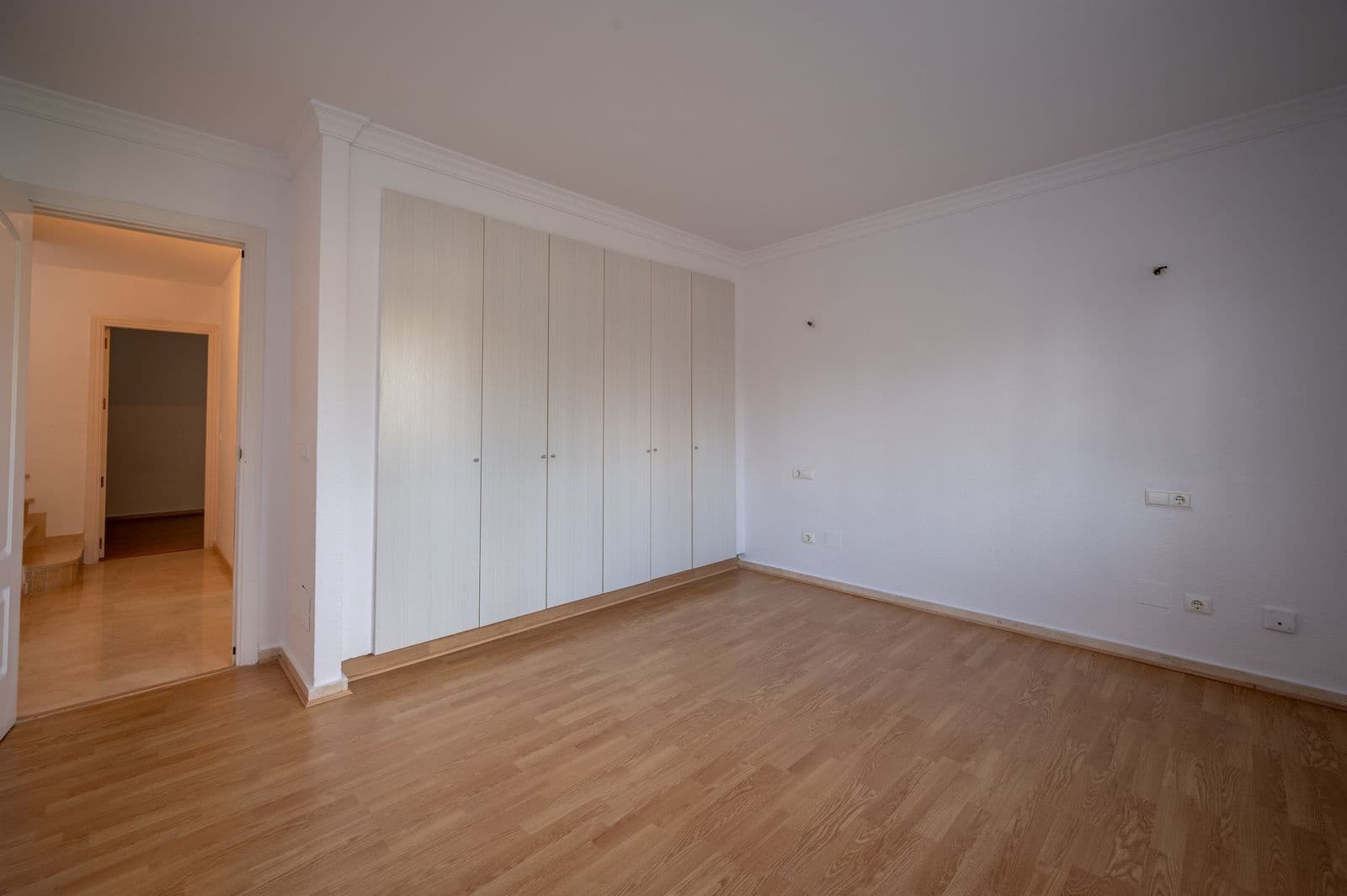 Casa de 3 habitaciones en Riviera del Sol en venta - 450.000 € (Ref: 9677250)