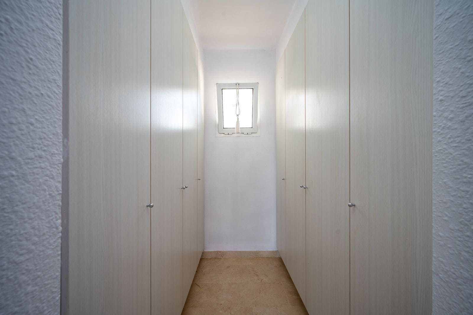 Casa de 3 habitaciones en Riviera del Sol en venta - 450.000 € (Ref: 9677250)