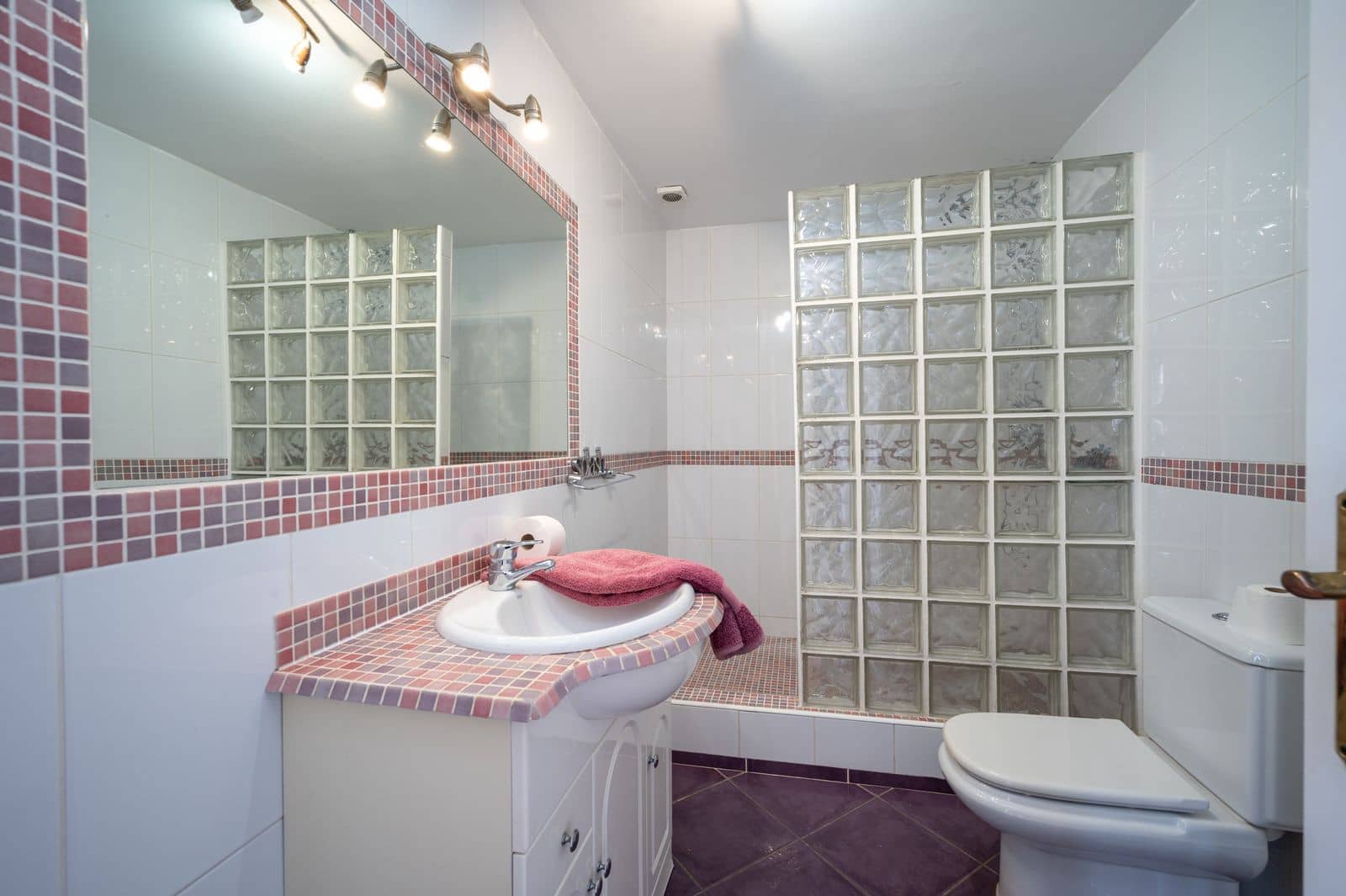 Casa de 3 habitaciones en Riviera del Sol en venta - 450.000 € (Ref: 9677250)